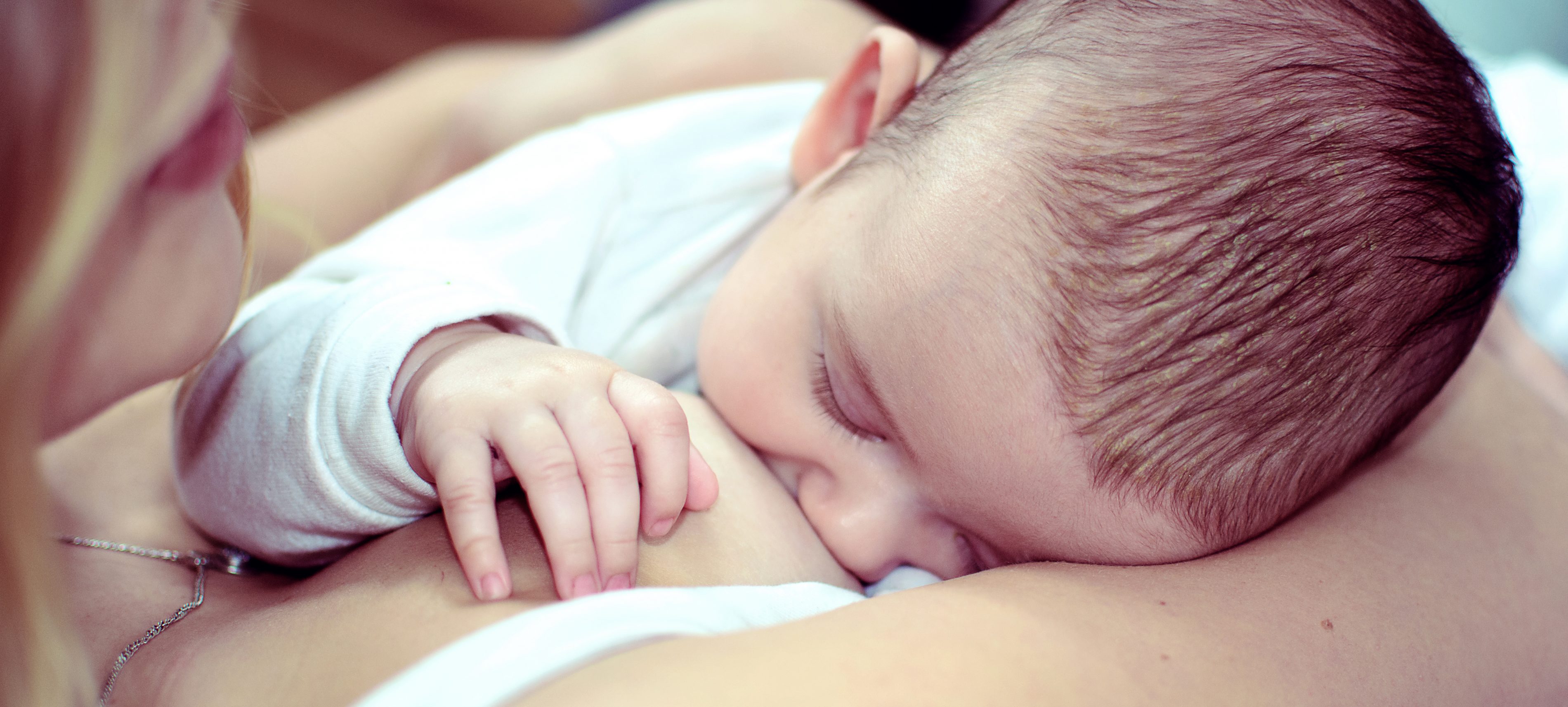 Viactiv Krankenkasse-Stillen-Baby | VIACTIV Krankenkasse