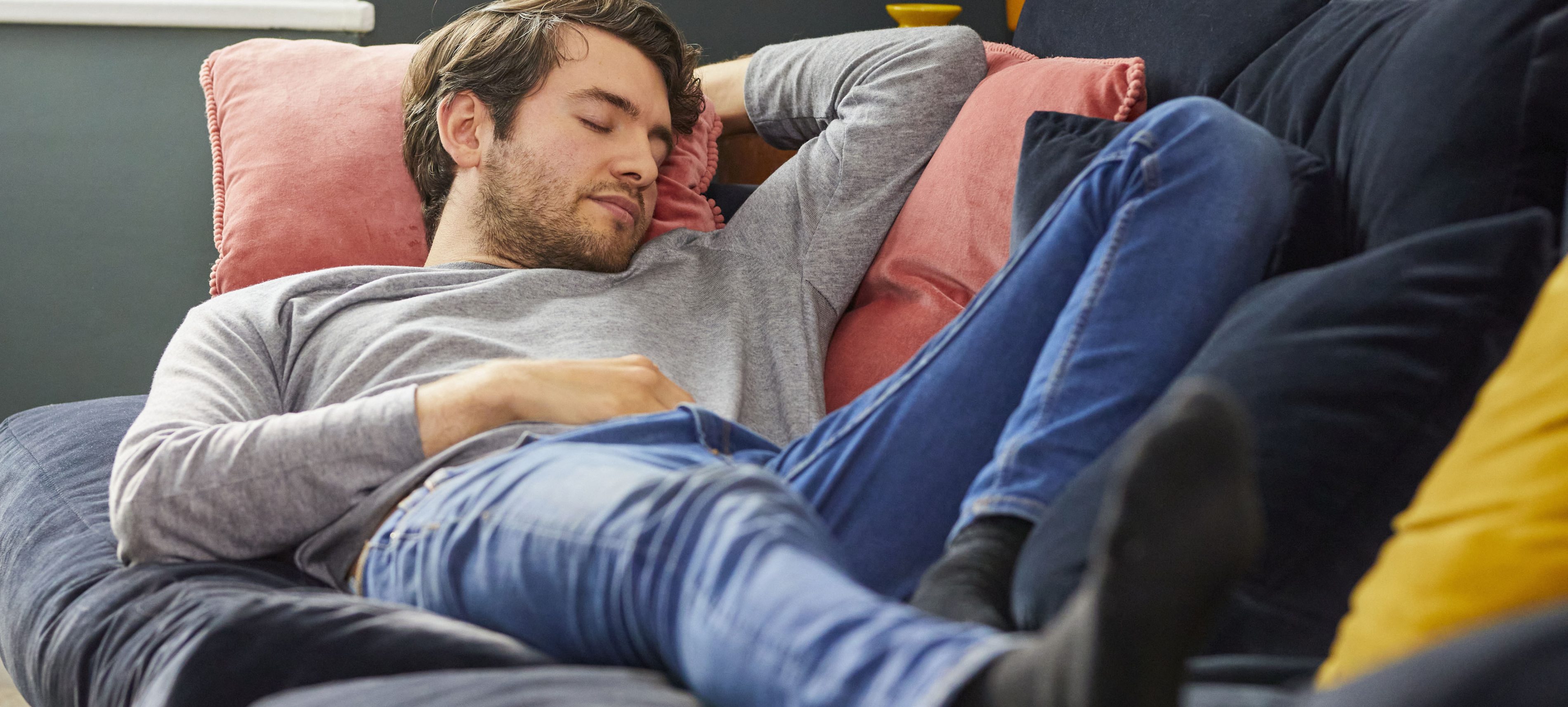 ständig müde schlafen | VIACTIV Krankenkasse