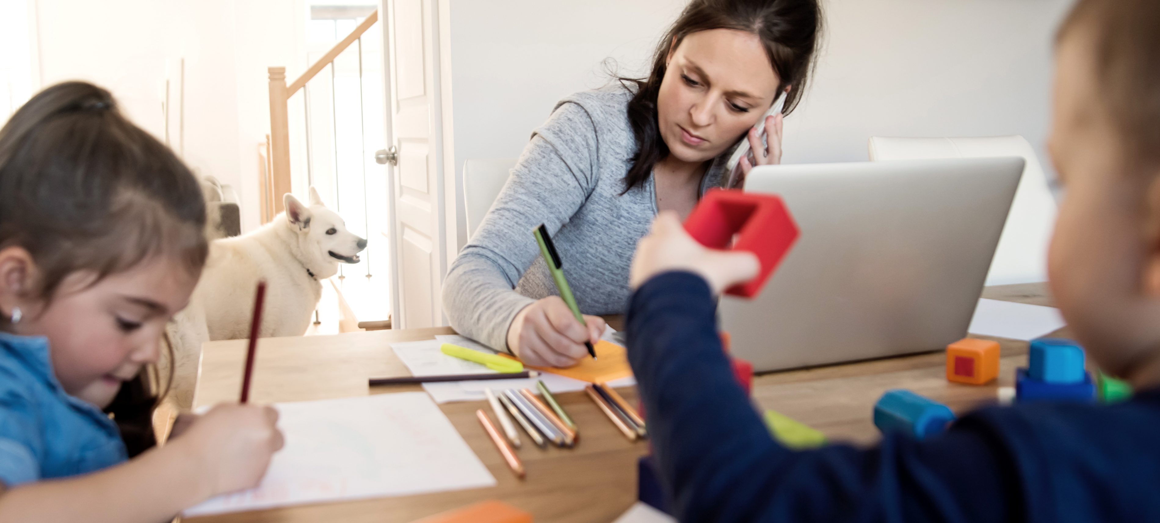 Viactiv-Krankenkasse-Homeoffice-Belastung-Frauen | VIACTIV Krankenkasse