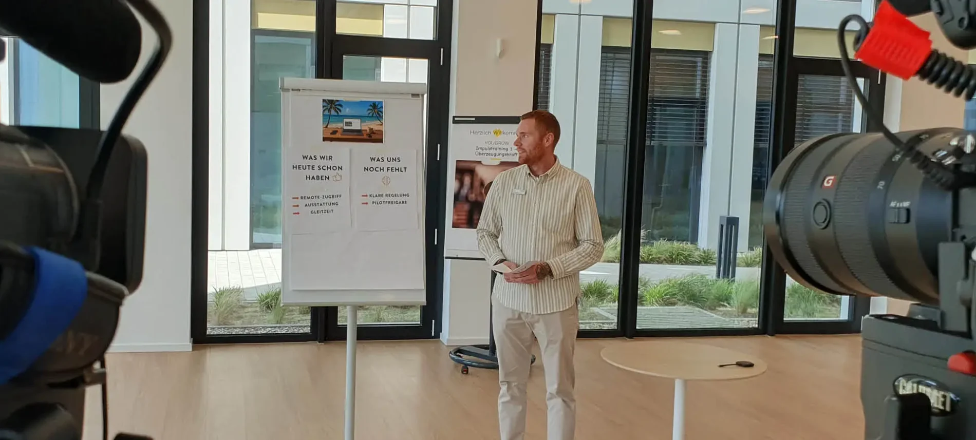 Ein Mitarbeiter der VIACTIV Krankenkasse hält einen Vortrag im Rahmen von YOUGROW. | VIACTIV Krankenkasse