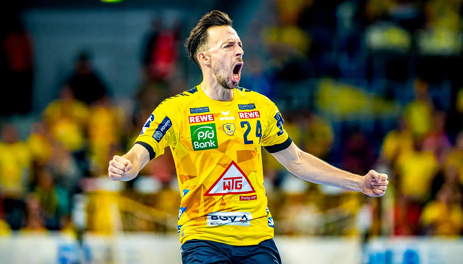 Ein Handballspieler der Rhein-Neckar Löwen jubelt. | VIACTIV Krankenkasse