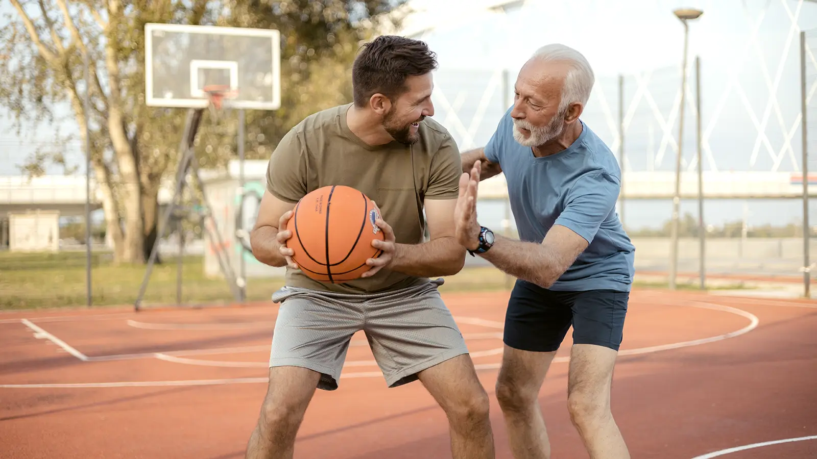 viactiv-krankenkasse-longevity-hacks-gesund-alt-werden-900 | VIACTIV Krankenkasse