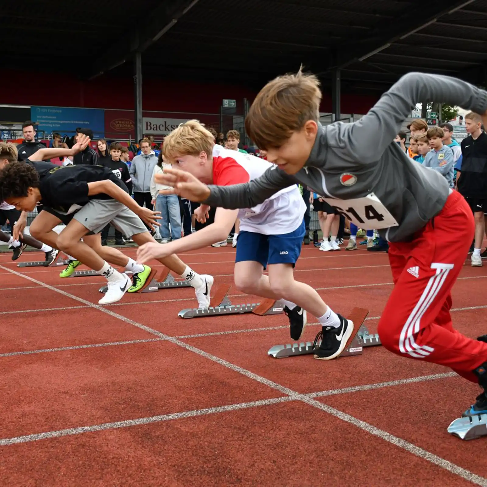viactiv-krankenkasse-viathletics-leichtathletik-an-koelner-schulen-1600 | VIACTIV Krankenkasse